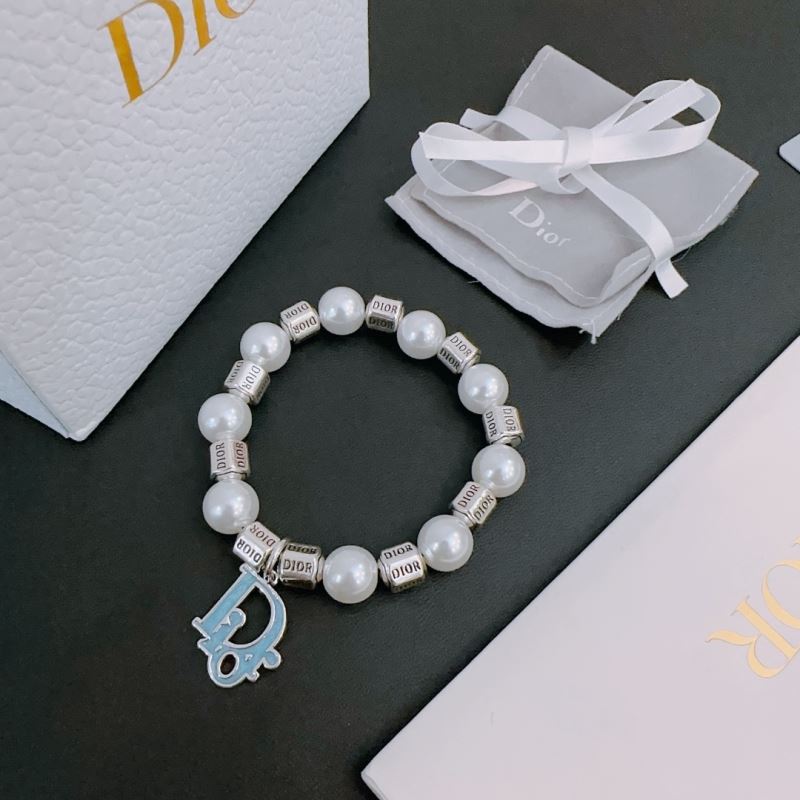 chr1st1an D10r bracelets